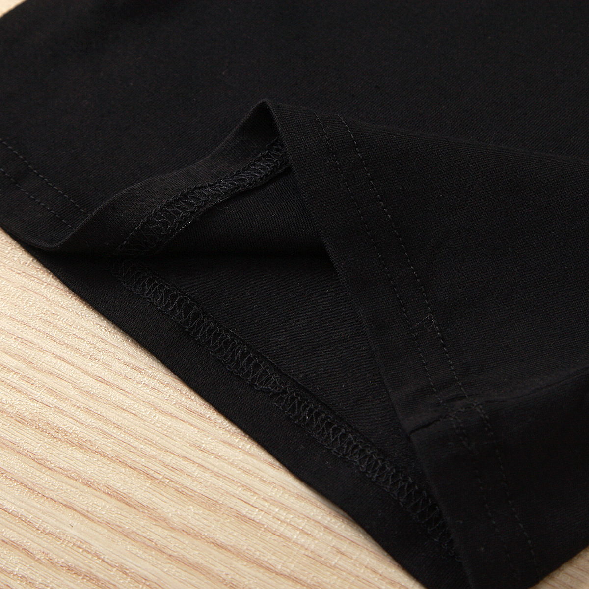 2021年秋季欧美女童黑色飞袖上衣 波点红色背带裙2件套装