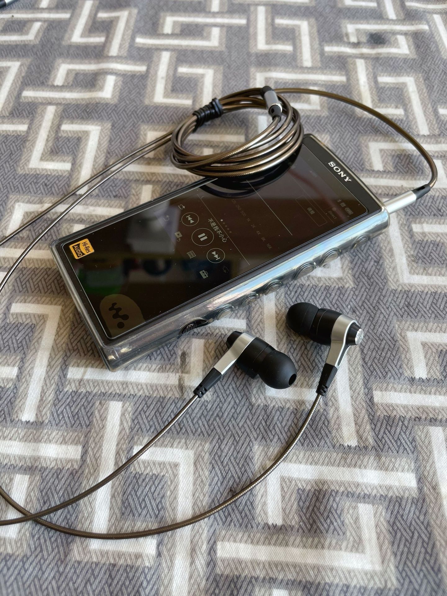 denon/天龙 ah-c720入耳式发烧hifi监听手机动圈耳机降噪耳塞