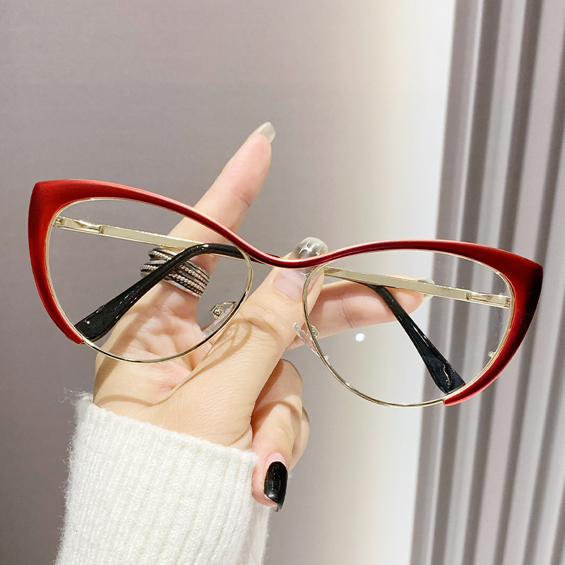 European and American Hot Girl Sunglasses Ultra-Light Cat Eye Glasses Black Frame Female Cross-Border Plain Retro Modern Anti-Blue Light Plain Glasses Frame