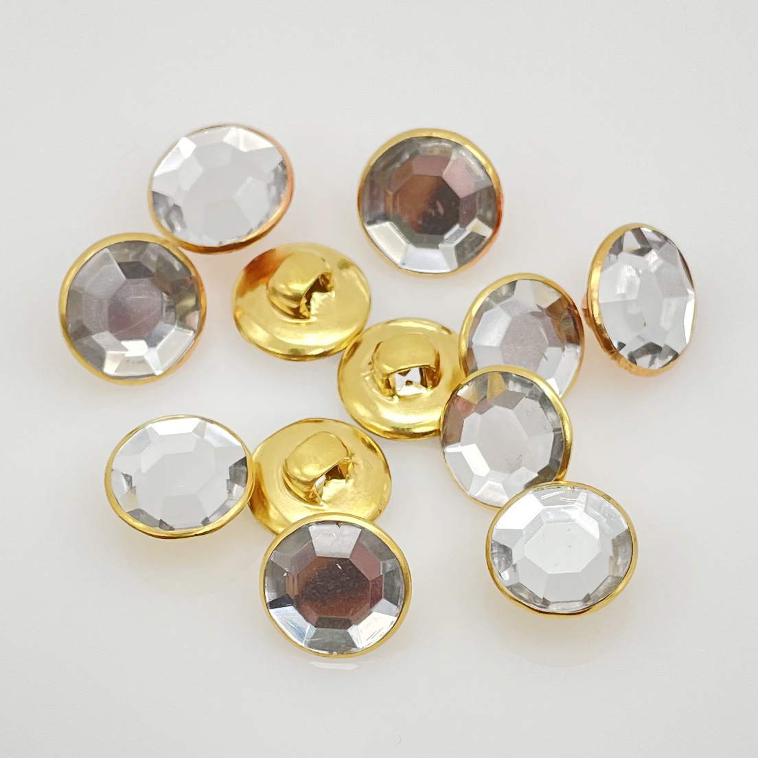 沙发钻石纽扣 衬衫带钻手缝扣 亚克力缝线扣 订线扣 钻面钮扣