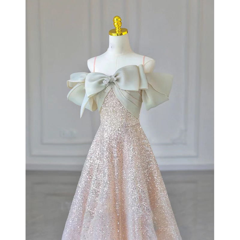 一字肩晚礼服裙高端轻奢小众设计感宴会主持订婚敬酒服新娘高级感