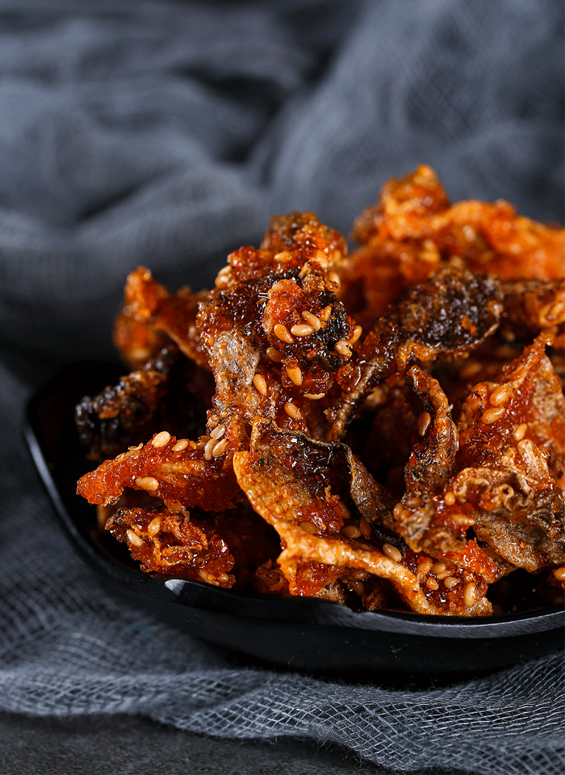 批发网红即食香酥鱼皮油炸鳕鱼皮甜辣香脆海鲜鱼干休闲零食258g