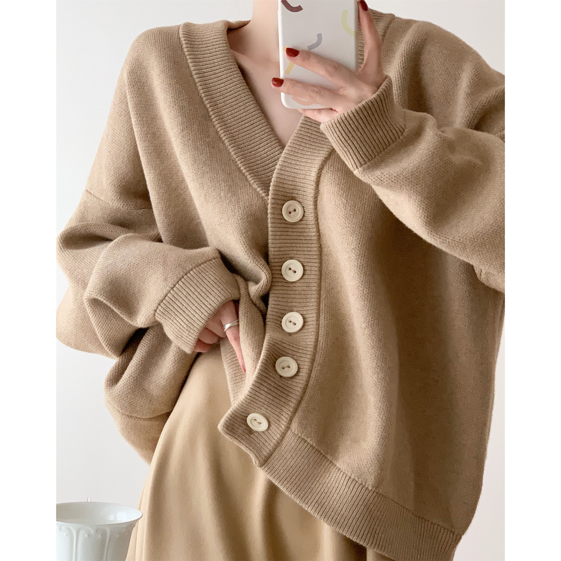 2021秋装新款韩版宽松潮浅驼色调慵懒松身单排扣厚毛衣开衫大外套
