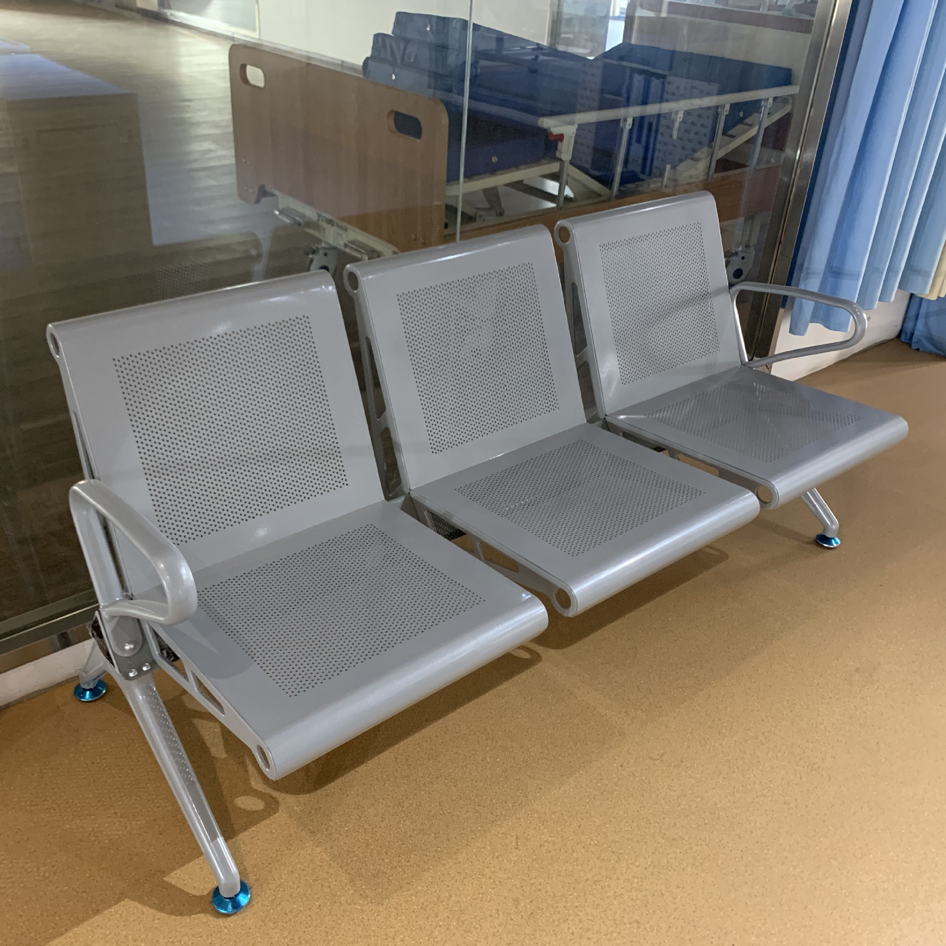 新款排椅医院三人候诊钢管椅子不锈钢公共等候椅卫生院扶手等候椅