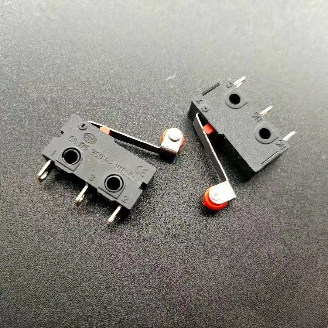 带滑轮微动开关小型微动电源开关马灯开关125v带滑轮微动开关