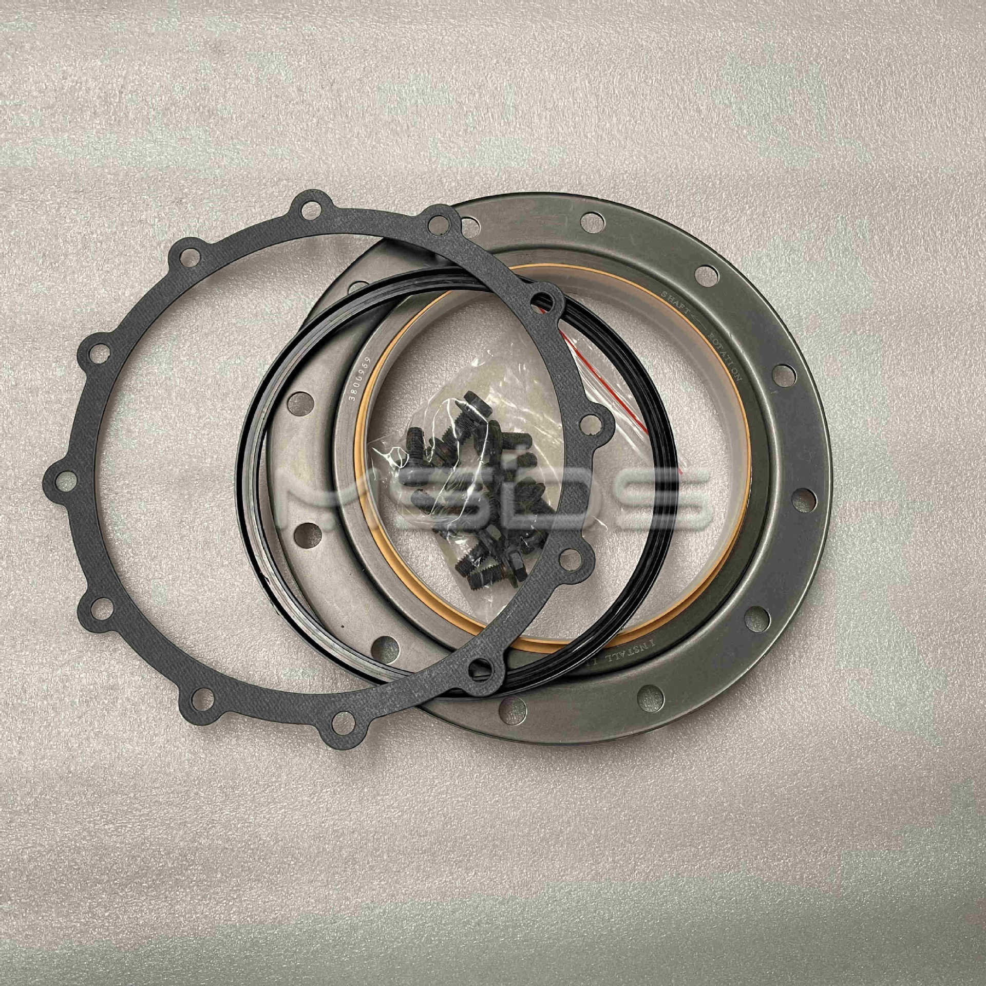 西安康明斯qsm11发动机曲轴后油封4024777 4024778