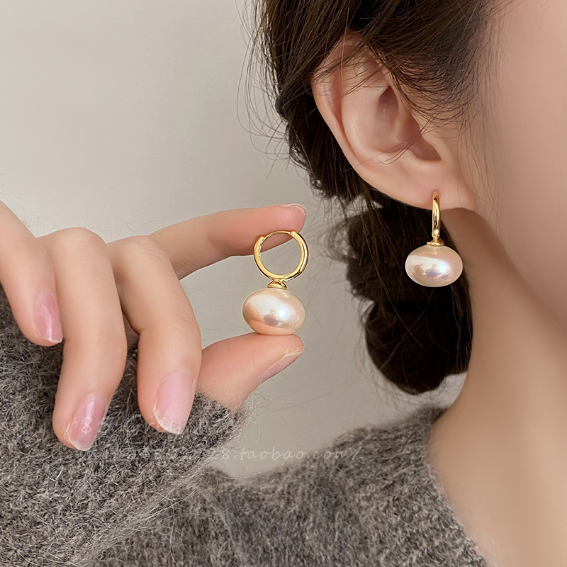 气质高级感法式复古椭圆珍珠耳环女2023新款爆款耳钉轻奢时尚耳饰