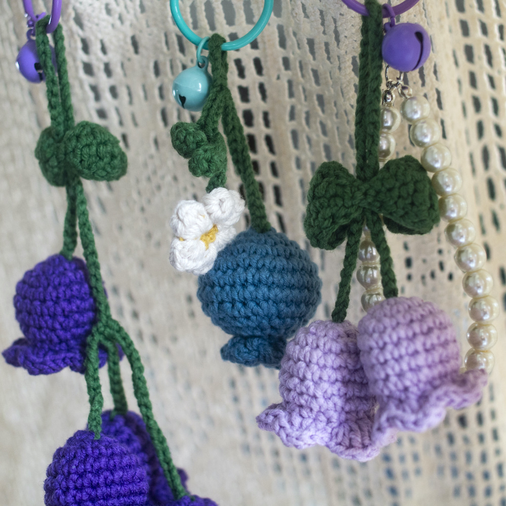 成品棉线纯手工编织挂件钩织风铃蓝莓花钥匙扣包包铃兰花装饰毛线