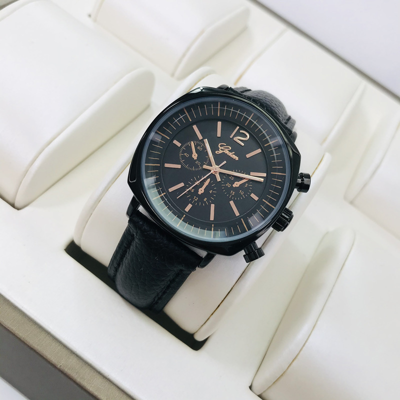 雅丹手表韩版大表盘3眼6针手表女士时尚潮流休闲网红高级感女表