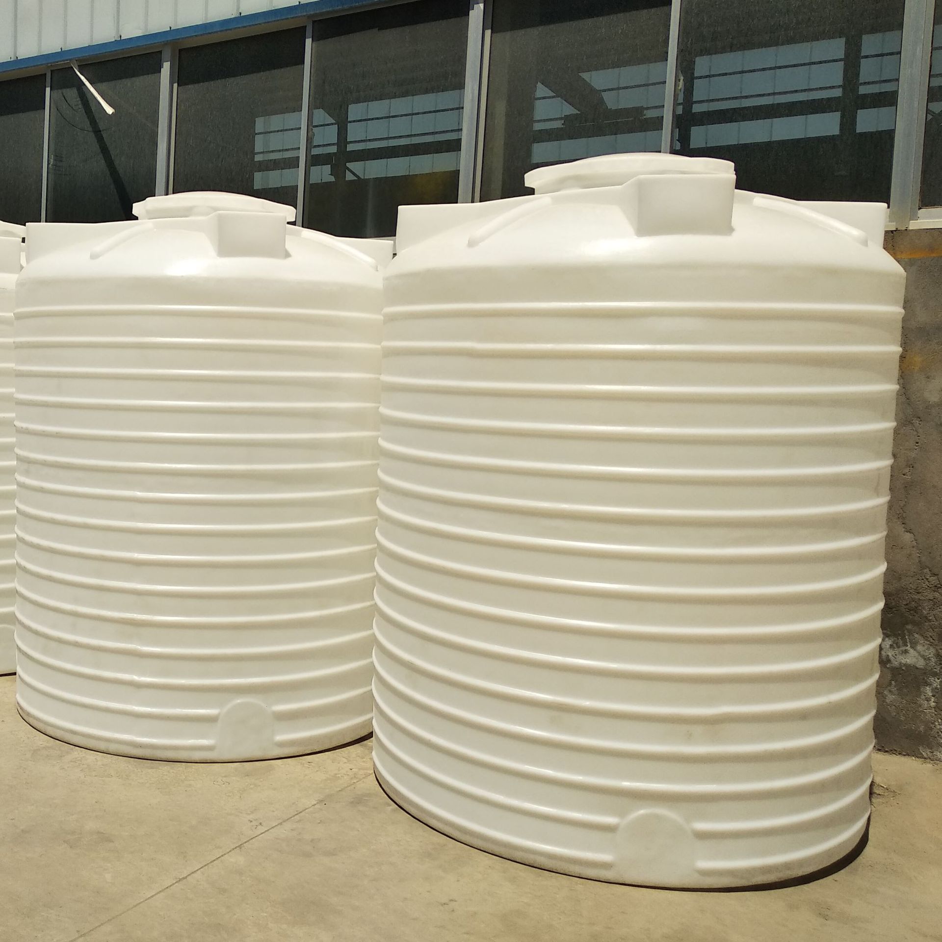 咸阳5吨pe塑料水箱 5000l大号储水罐 耐酸碱立式蓄水桶 厂家批发