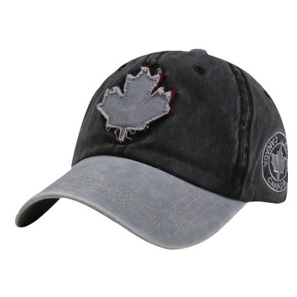 Washed-out Vintage Maple Leaf Embroidered Baseball Cap Simple Personality Men and Women Distressed Color Matching Washed Denim Peaked Cap