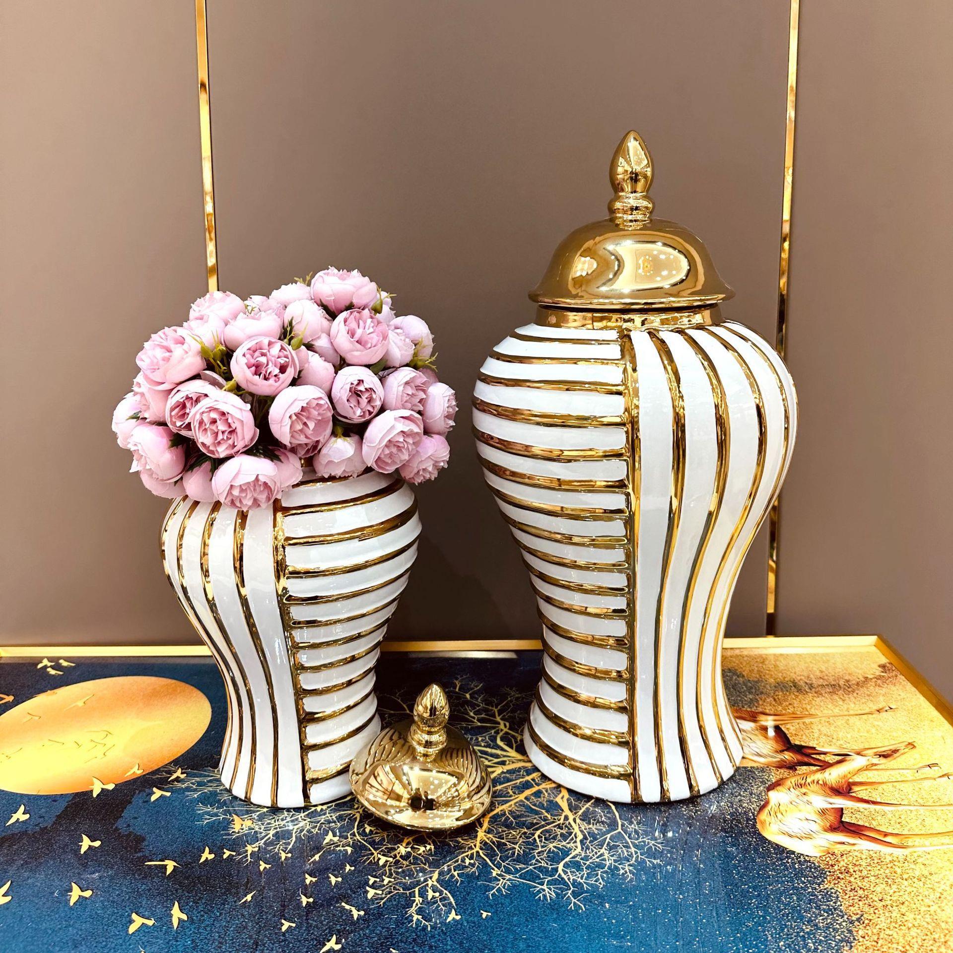 Export European-Style Electroplated Gold Ceramic Hat-Covered Jar Vase Decoration Light Luxury Craft Model Room Soft Decoration Entrance Decoration