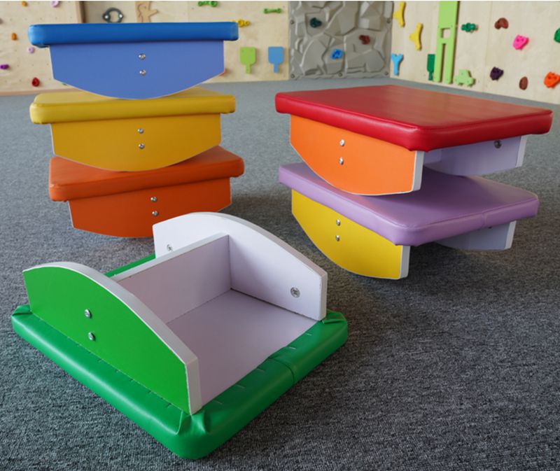 软体平衡台 儿童早教感统训练器材平衡板 幼儿园前庭软包平衡木