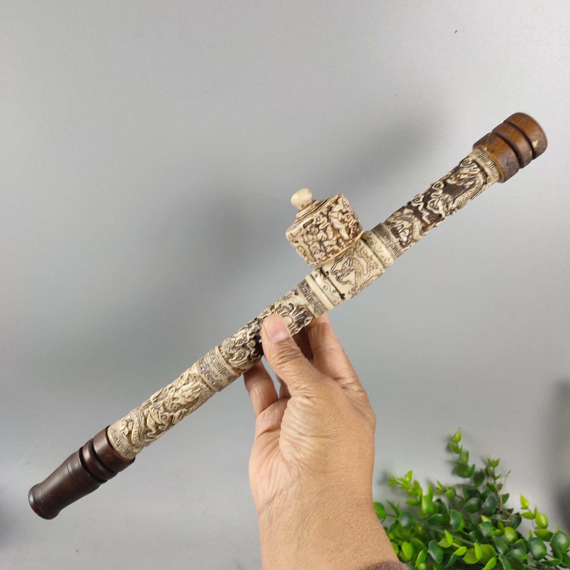 古玩仿古做旧牛骨大烟枪旱烟枪龙形雕刻烟杆影视道具直式烟具