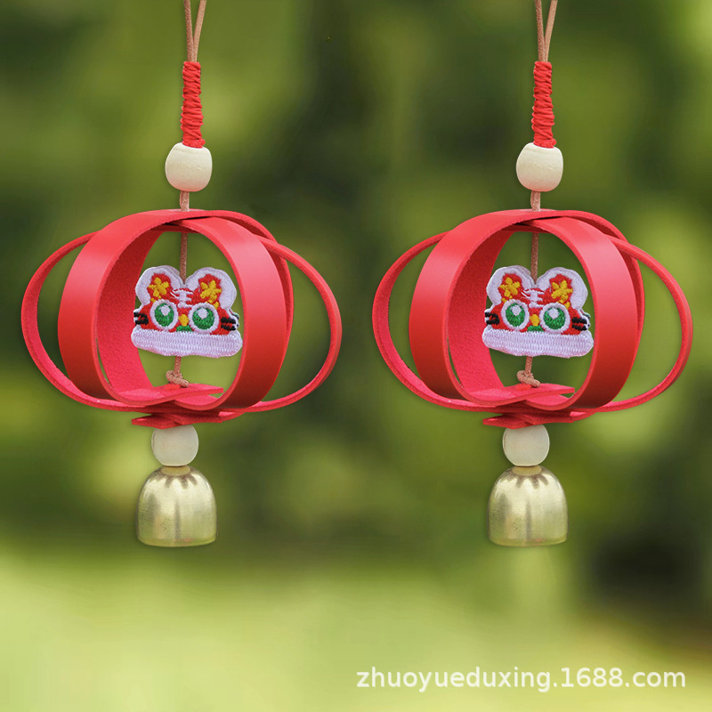 亚马逊热销皮质小灯笼 可悬挂汽车挡风玻璃吊坠 户外装饰灯笼挂饰