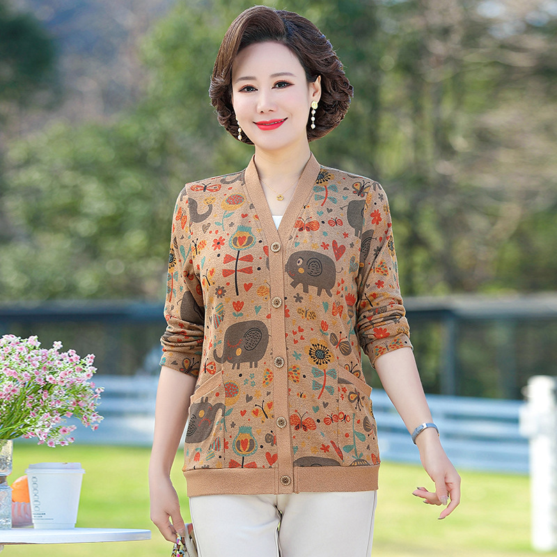 中年妈妈春装套装两件套新款洋气50岁中老年女装春秋打底小衫上衣