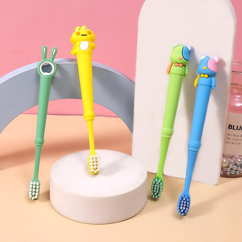 立体造型公仔儿童牙刷pbt螺旋软毛小孩子牙刷独立装居家学生牙刷