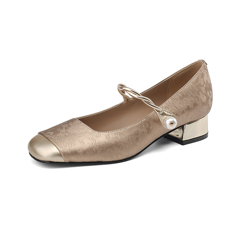 休闲女鞋春秋季新款鞋子方头粗跟低跟鞋防踢头金属玛丽珍鞋单鞋女