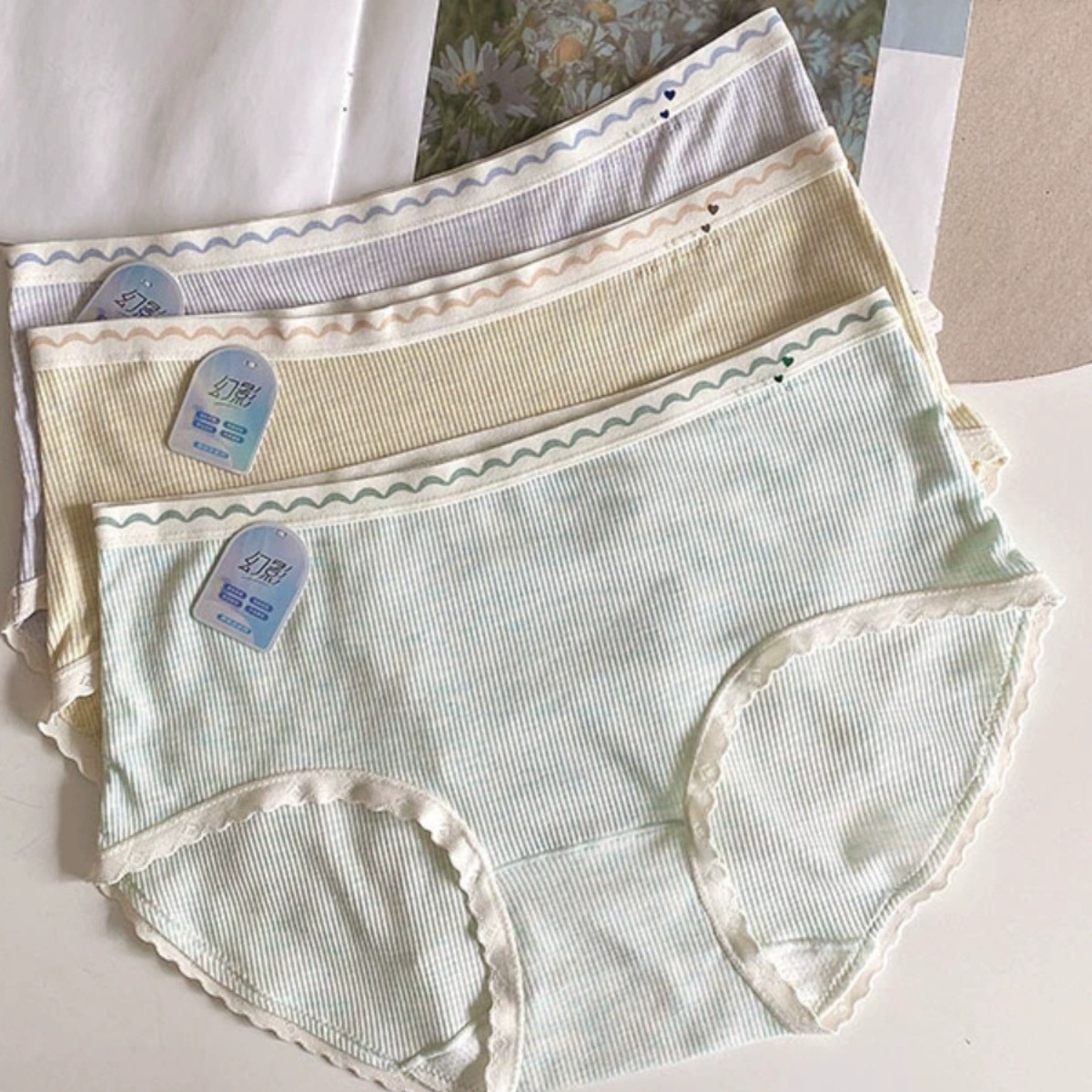 新款少女内裤女透气裆中腰印花秋冬款柔软三角裤头短裤女-阿里巴巴