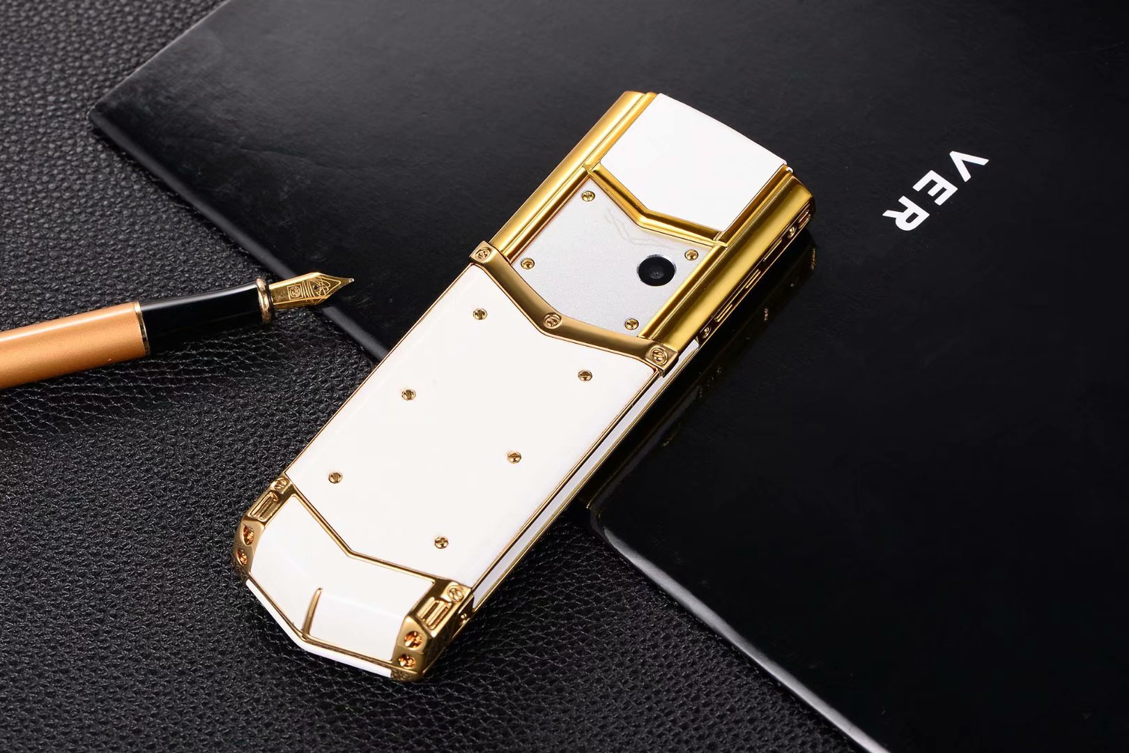 2021外贸爆款 威图vertu手机v10手机直板小屏幕男款奢侈按键手机