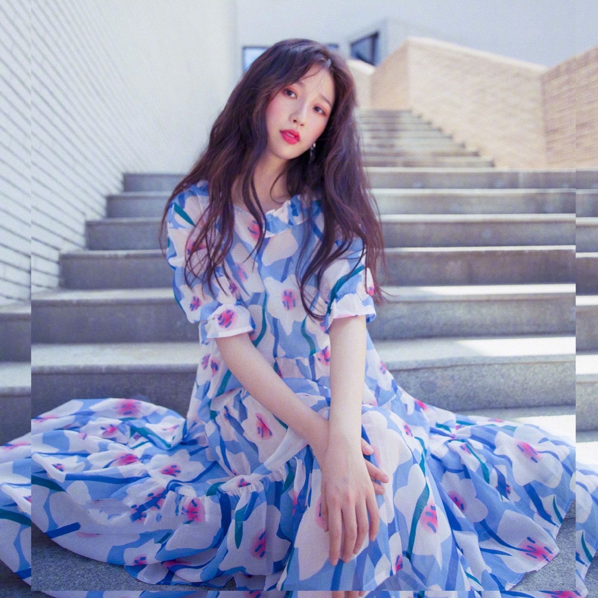 明星虞书欣同款衣服2021夏蓝色碎花雪纺裙子初恋小
