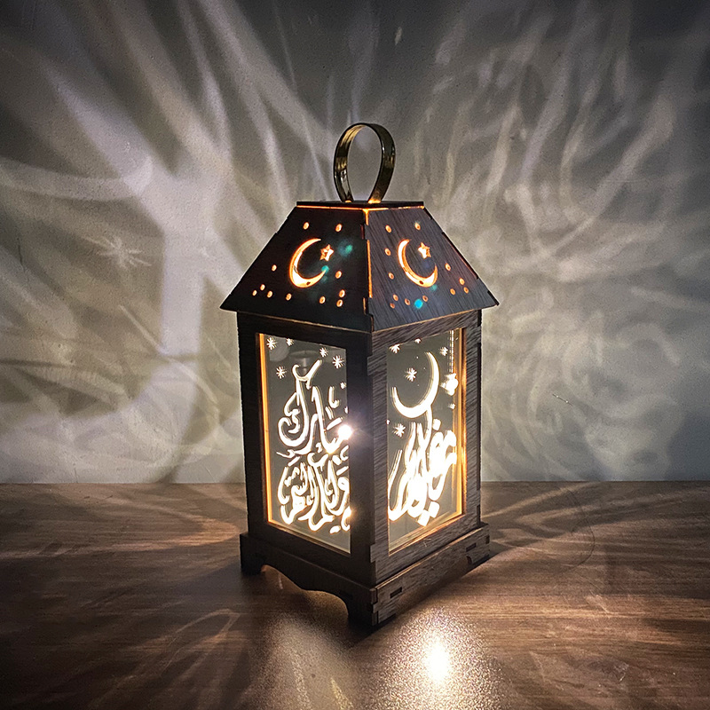 New Wooden Storm Lantern Wooden Lantern Holiday Lamp Decoration LED Battery Decorative Lamp Ornaments