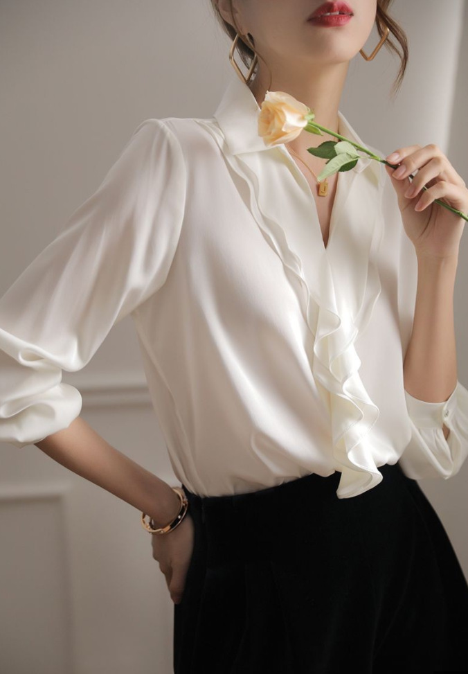 荷叶边衬衫女背带裙套装白色荷叶边拼接衬衫女2022春季新款法式v领