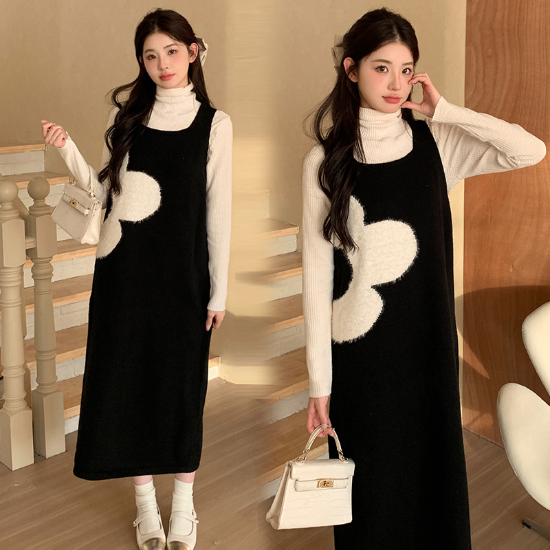 Autumn and Winter Maternity Dress 2023 New Korean Style Fashion Loose Thickened Sweater and Sleeveless Dress + Turtleneck Bottoming Shirt