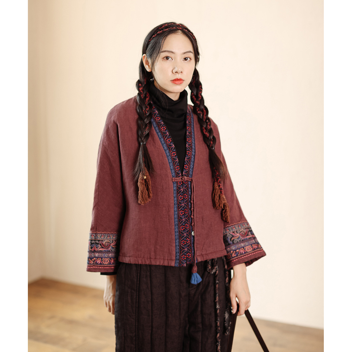 楚馨原创文艺复古民族风对襟一粒扣刺绣夹棉开衫棉衣外套213259