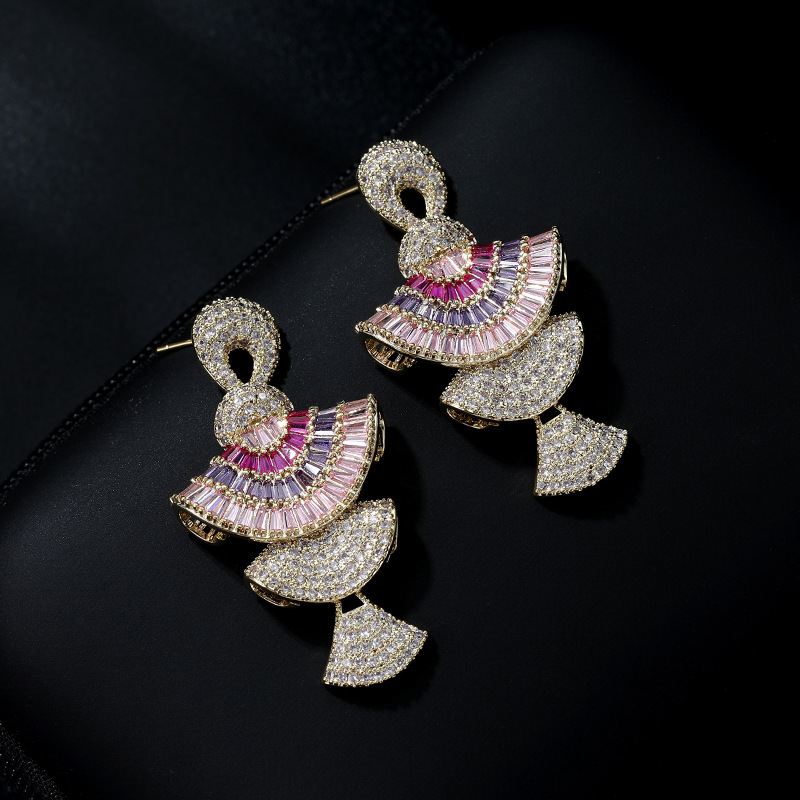 European and American Heavy Industry Color Zircon Small Skirt Earrings Sterling Silver Needle Earrings Three-Dimensional Gradient Pink Scallop Earrings