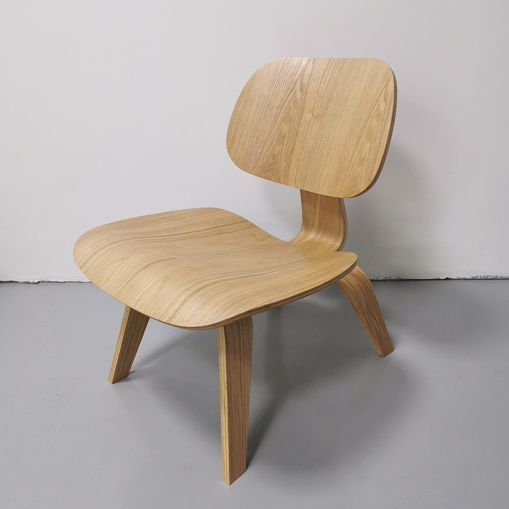 工厂批发坚固耐用胶合板快餐椅 创意水曲柳小狗椅伊姆斯曲木餐椅
