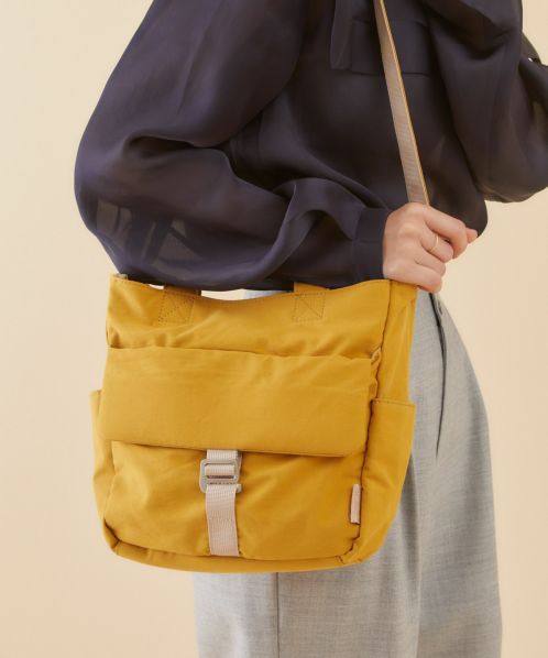 日本学院风轻便斜挎包学生斜背包单肩包情侣旅行日杂街头潮流斜跨