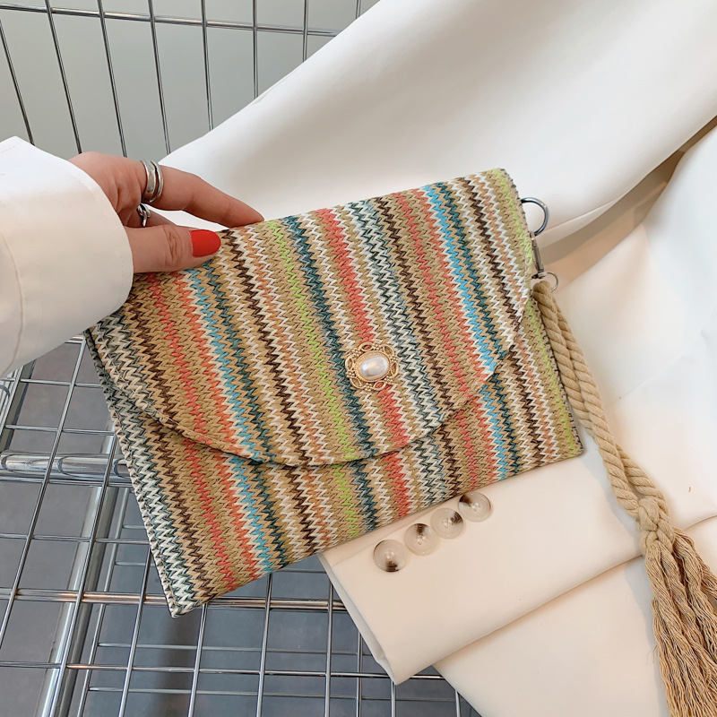 Ethnic Style Contrast Color Straw Woven Envelope Package Small Bag Women's Bag 2022 New Artistic Women's Beach Bag Fashion Clutch