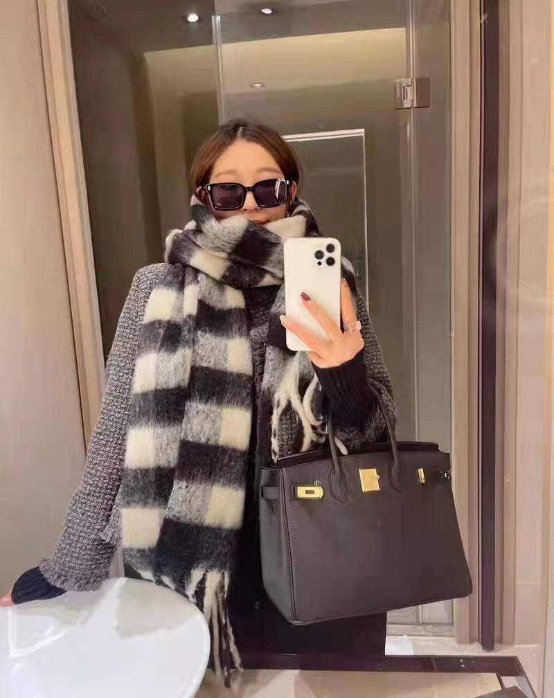 2023 Autumn and Winter New Imitation Cashmere Plaid Scarf Female Winter Thicken Thermal Tassel Color Matching Knitted Bib Shawl