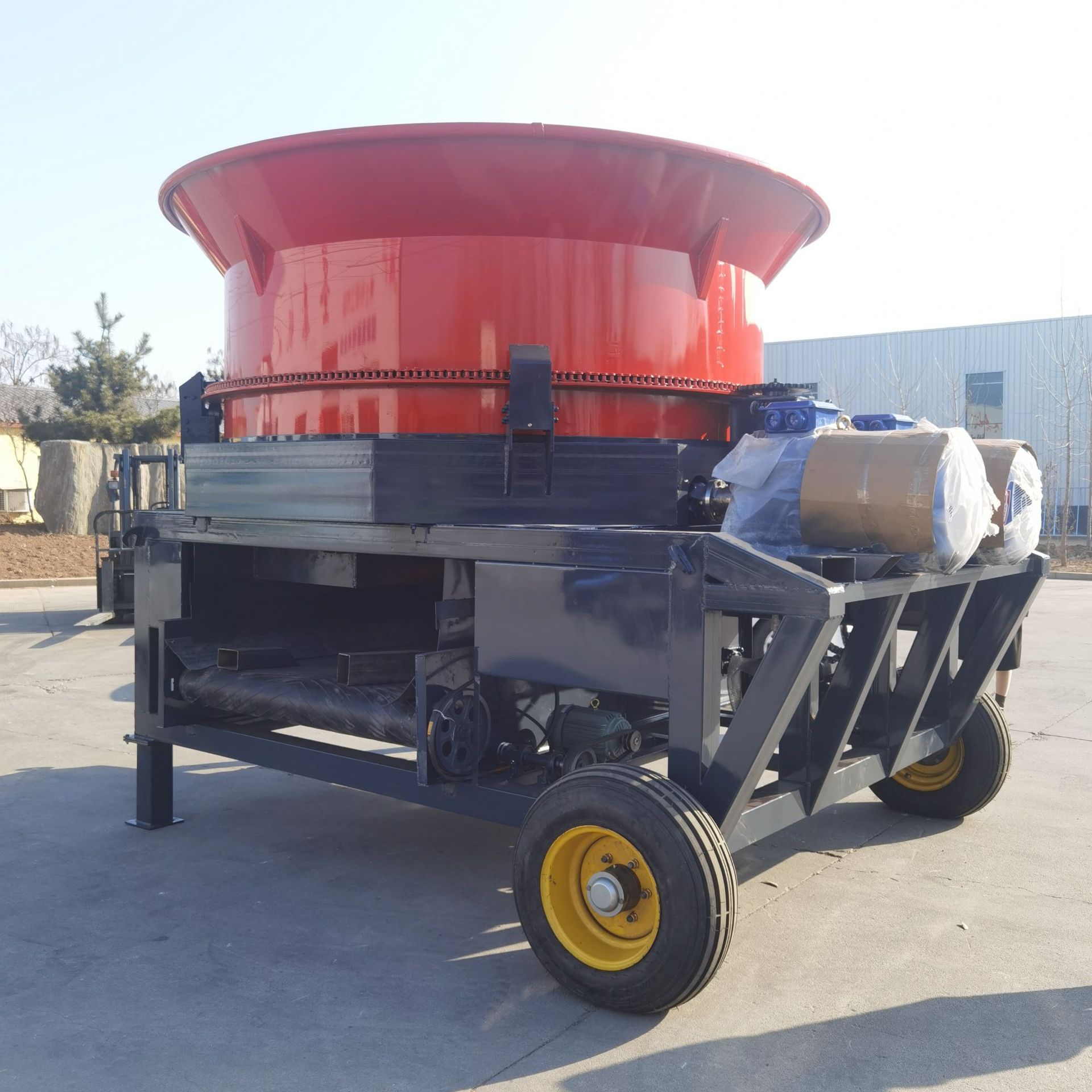 移动式草捆破碎机 大型圆盘式粉碎机 转盘式双电机双粉碎玉米秸秆