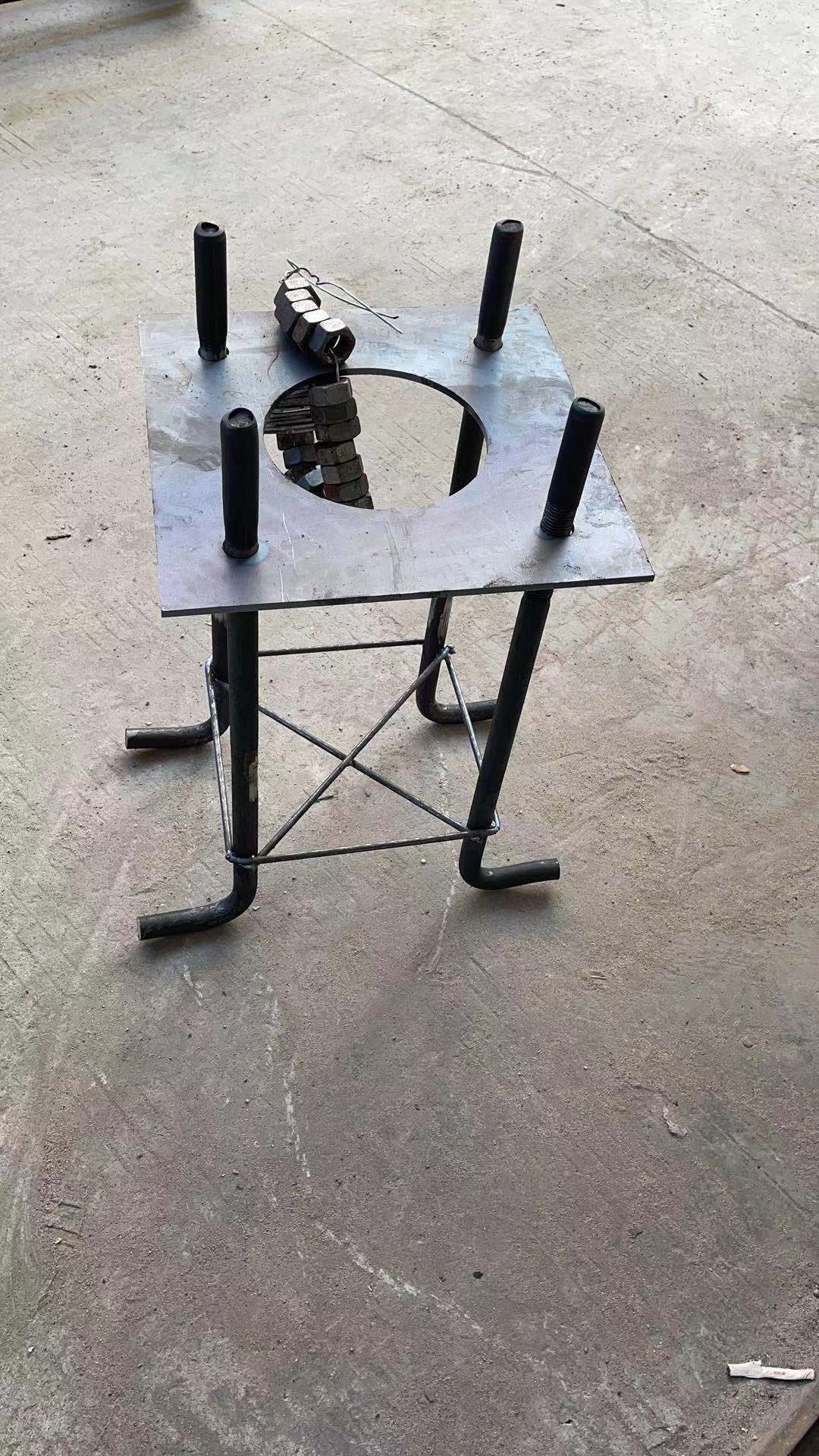 庭院灯预埋件折叠地笼基础高杆灯太阳能路灯灯杆监控杆地脚