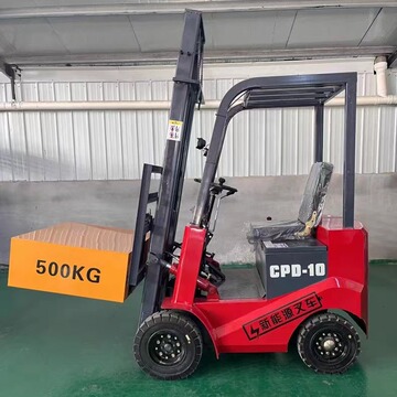 5吨堆高搬运车四轮座驾式液压升降叉车-阿里巴巴