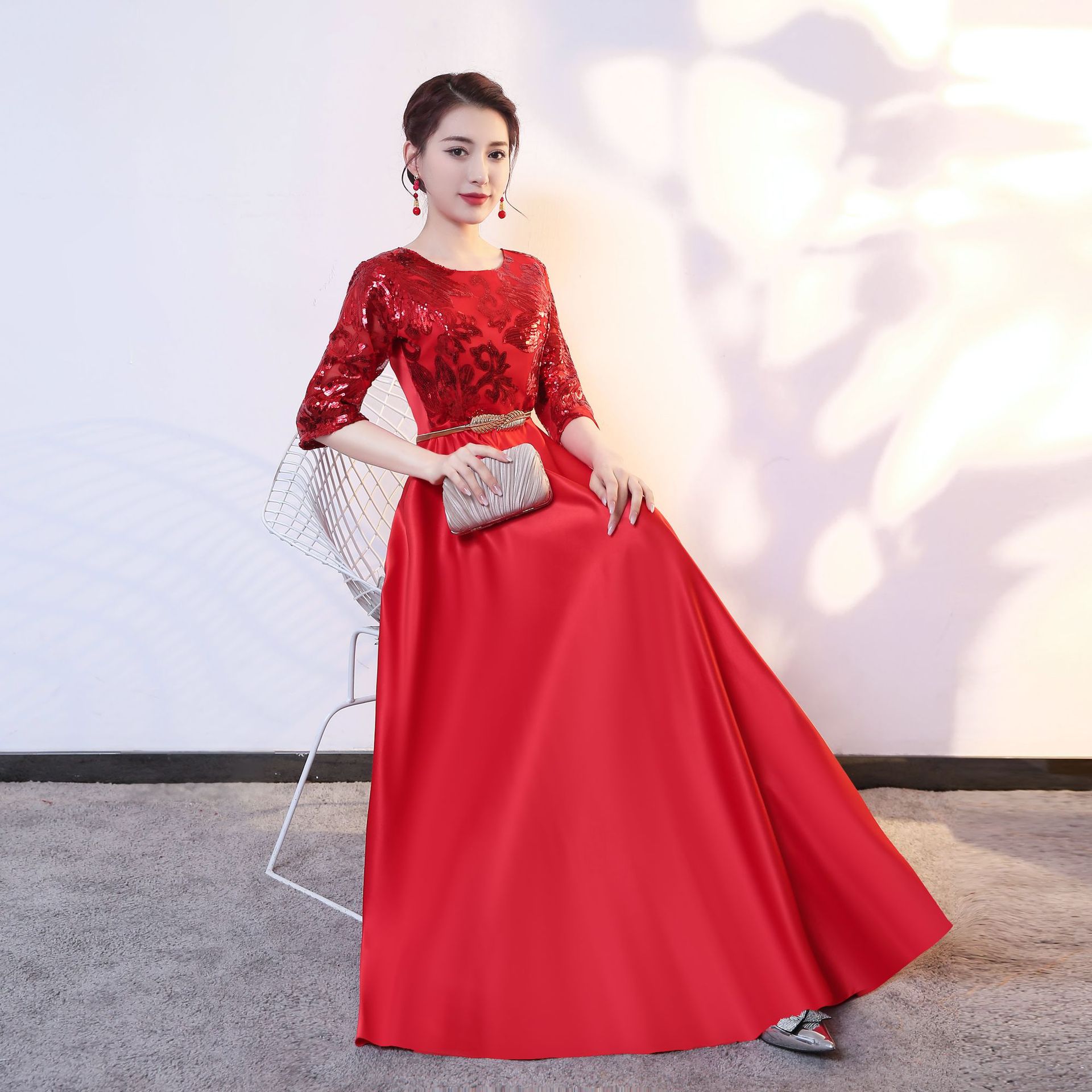 宴会晚礼服女2021新款红色香槟色主持人大合唱团演出服连衣裙长款