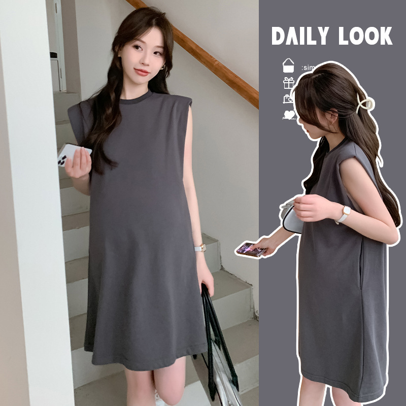 孕妇夏装t恤裙子夏季时尚小个子孕期穿搭无袖垫肩薄款针织连衣裙