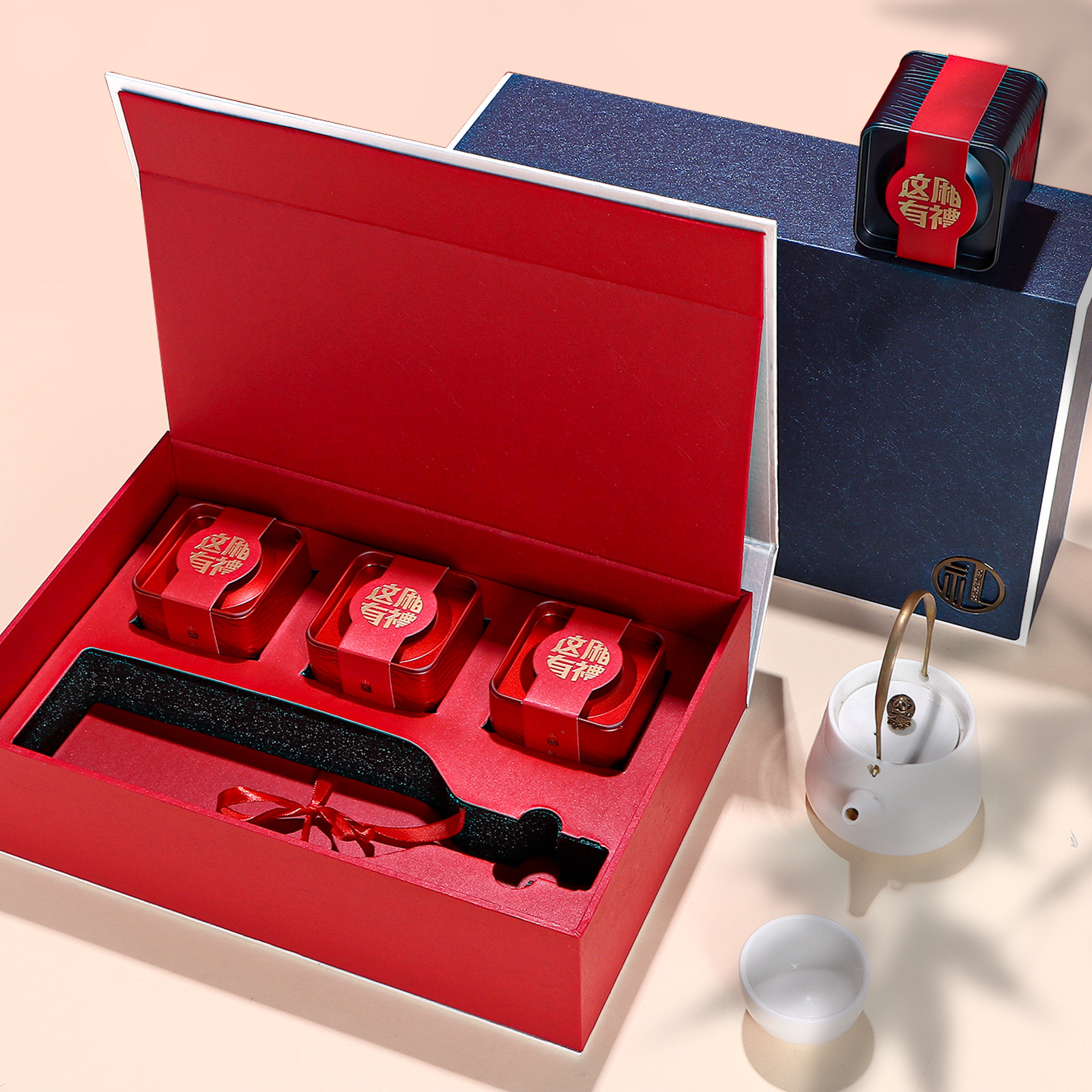 红色礼盒包装图片