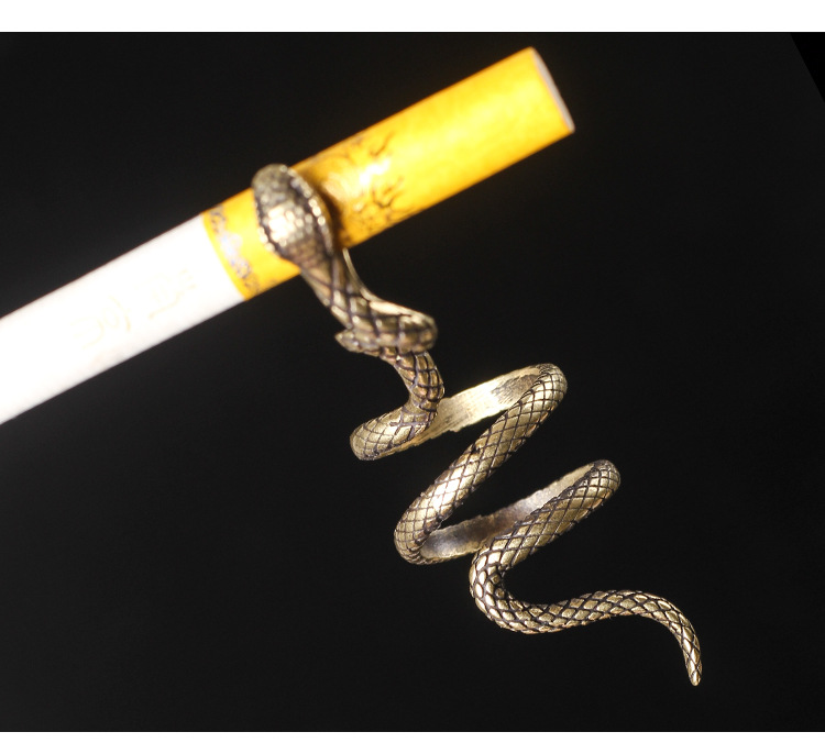 抽烟指环夹烟神器烟拖戒指夹防手指熏黄创意蛇生肖图案戒指烟托