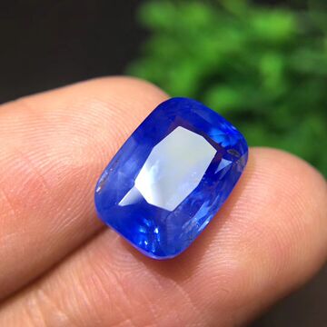 天然无烧斯里兰卡矢车菊蓝宝石火彩好颜色艳丽附国际gil证书