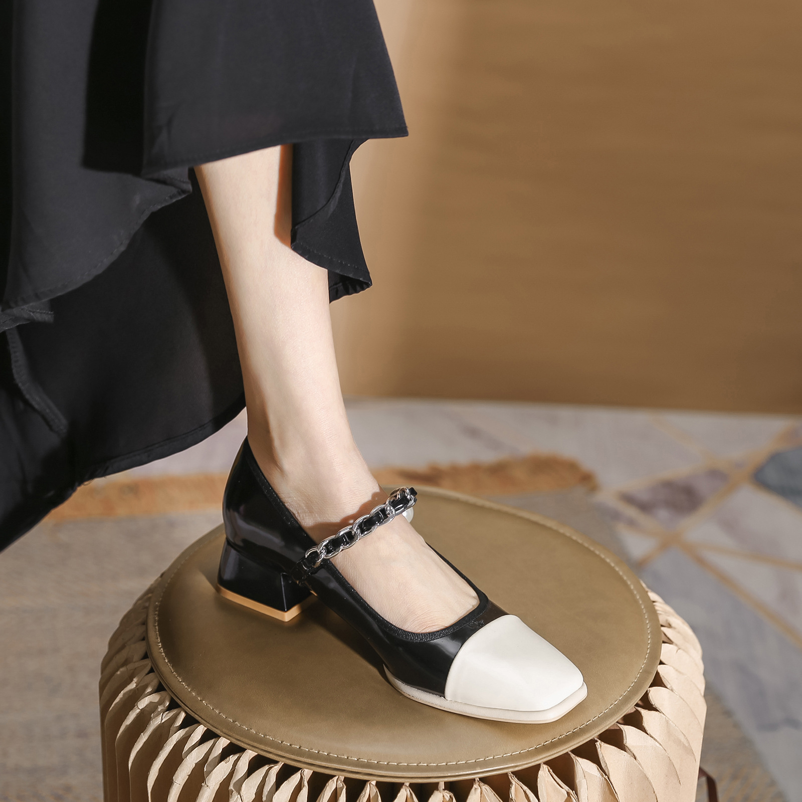 赫本风小皮鞋法式复古方头黑白拼色玛丽珍鞋英伦高级感粗跟单鞋女