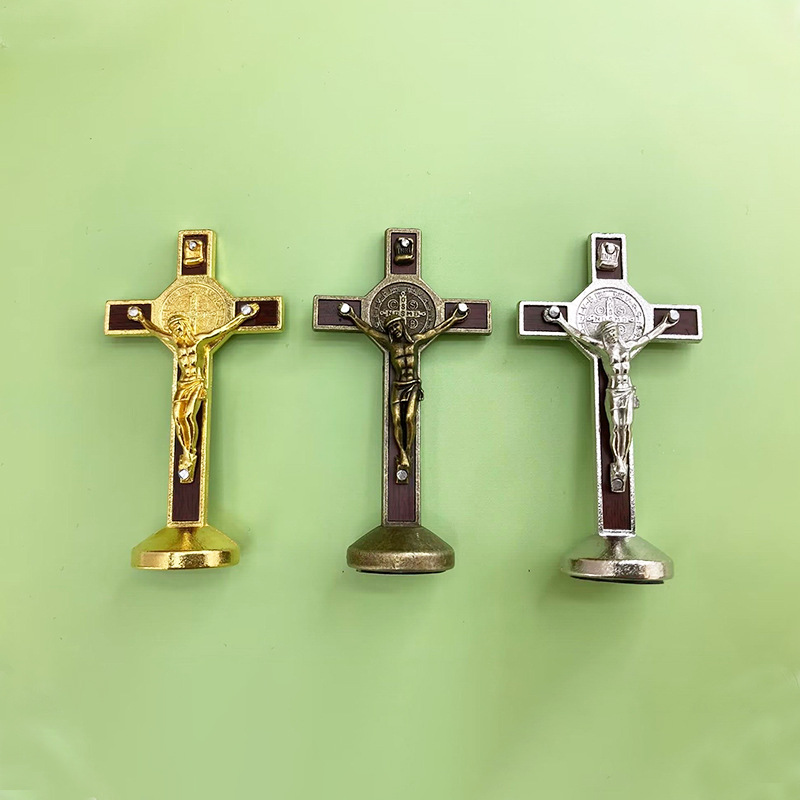 Cross Ornaments with Base Wood Piece Cross Alloy Decoration Accessories Cross Pendant Yiwu Factory Wholesale