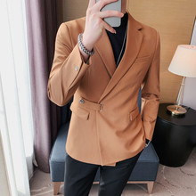 2023新款男式秋冬个性扣带设计西服外套 修身纯色垂感男西装上衣