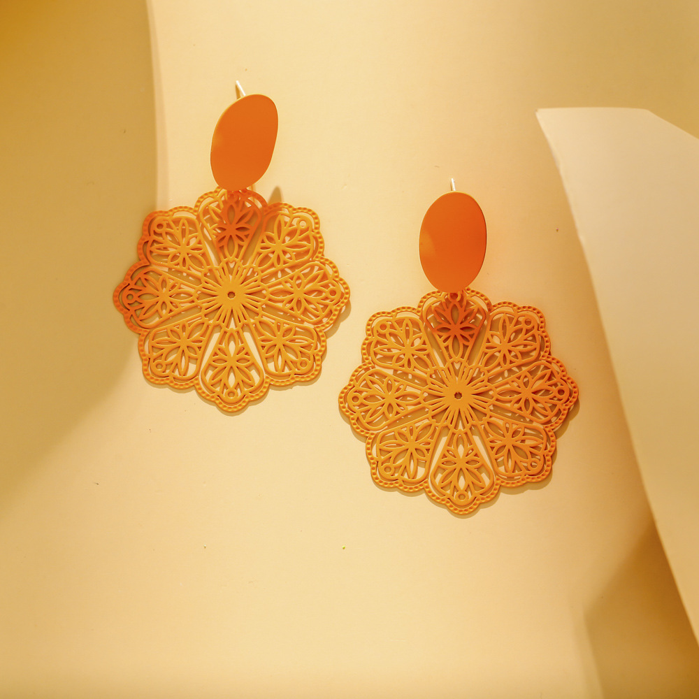 跨境新品中国风镂空剪纸耳坠国潮创意窗花喷漆耳环s925银针耳钉女