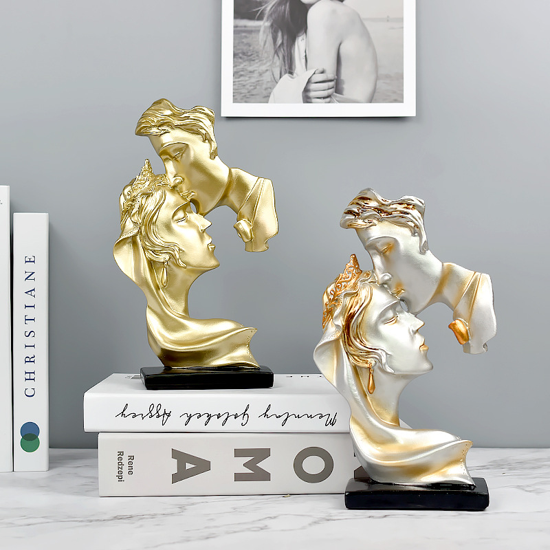 Creative Kiss Love Couple Figure Statue Resin Craft Ornament Home Living Room Decoration Gift Decoration