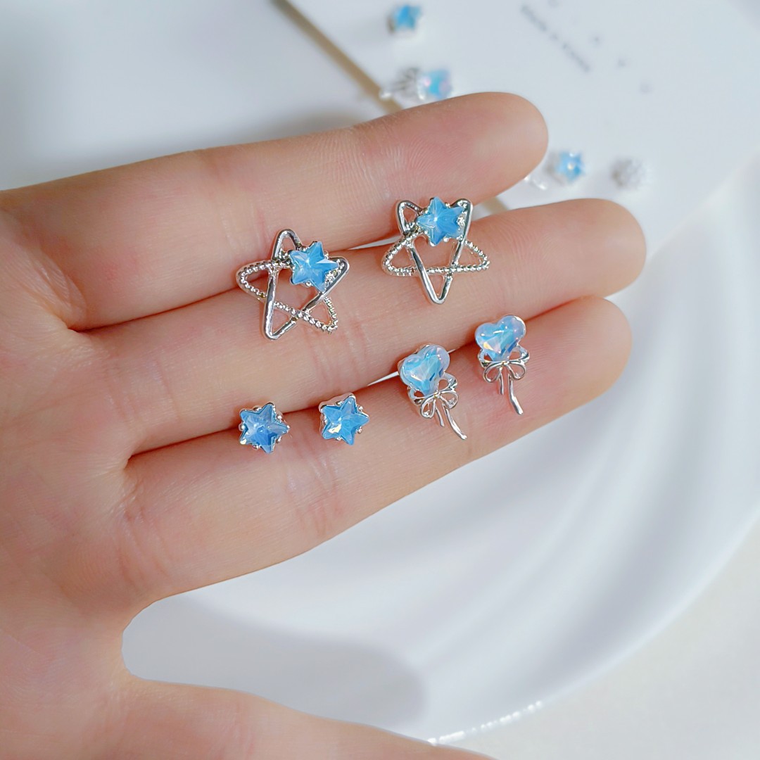 Spring Fresh All-Matching Small Exquisite Set Earrings for Women Ins Trendy Graceful and Fashionable Niche Design Earrings