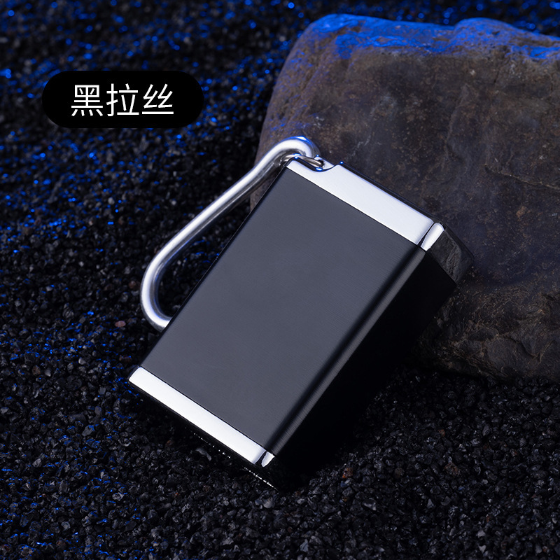 Minimalist Creative Portable Ashtray Metal Hanging Buckle Portable Car Large Capacity Decoration Good-looking out Ashtray