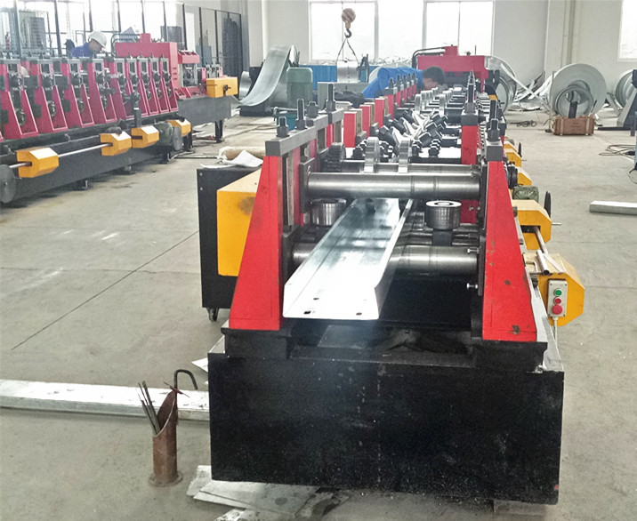智能c型钢檩条机器冷弯型钢成型设备别墅cz型钢生产线c型钢